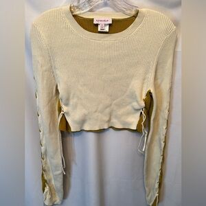 Butter Melon Size M Ribbed Cropped Sweater Lace Up Sides & Sleeves Olive Cream